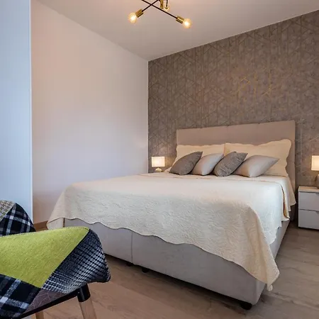 Ivan Apartament *